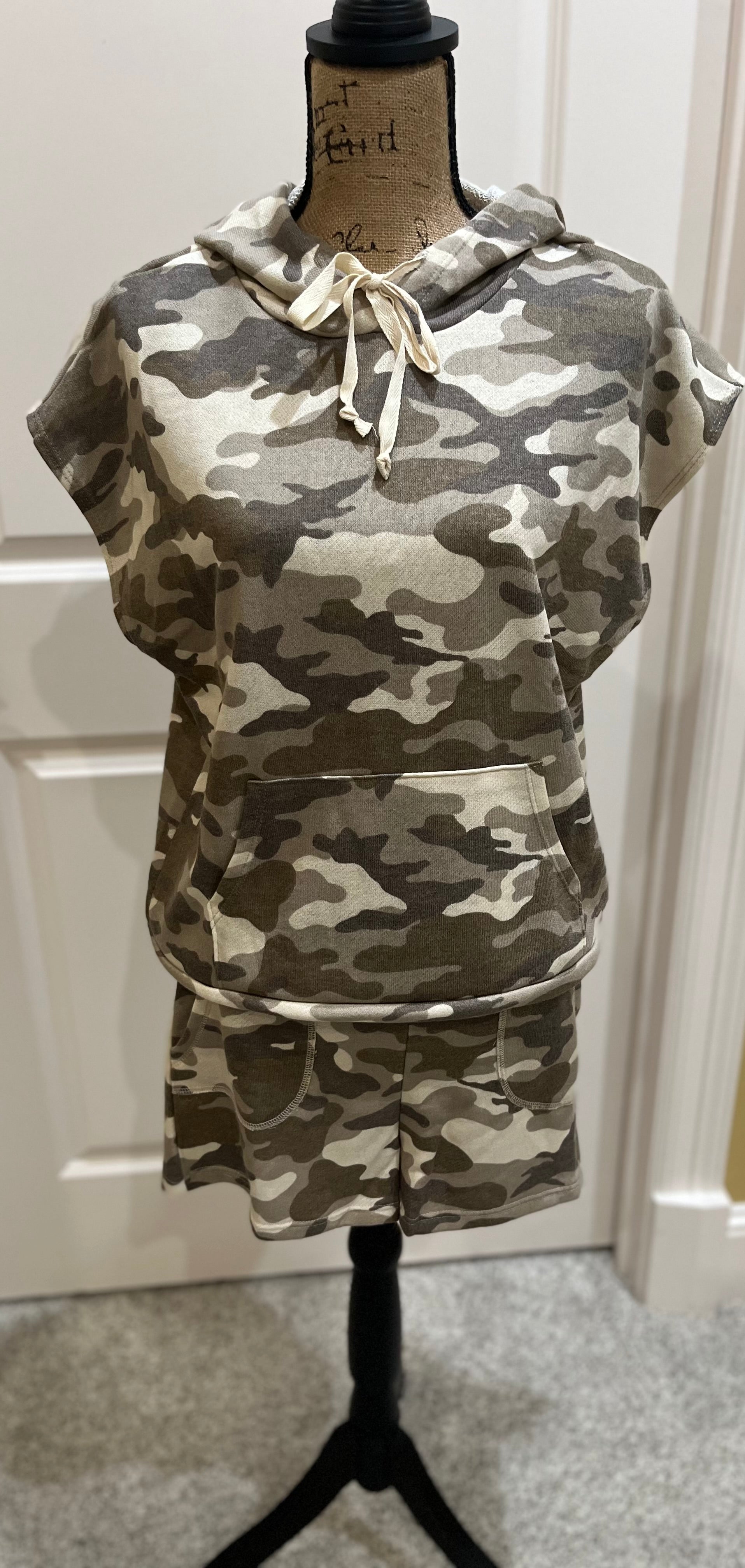 Camo Short Sleeve Hoodie Short Set